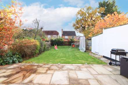 Fir Grove, New Malden, Image 19