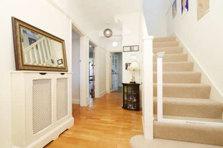 Fir Grove, New Malden, Image 21