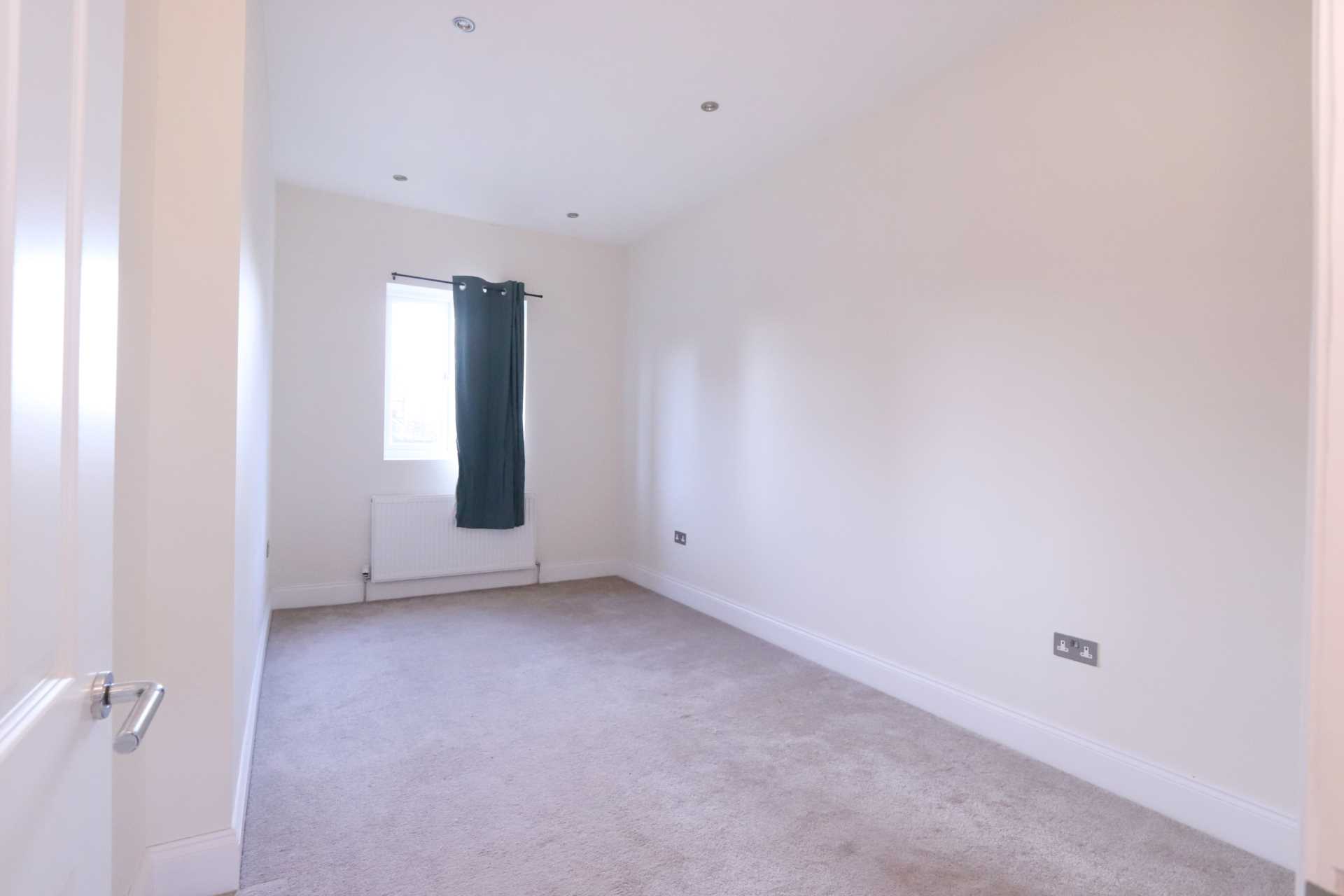 Acacia Grove, New Malden, Image 12