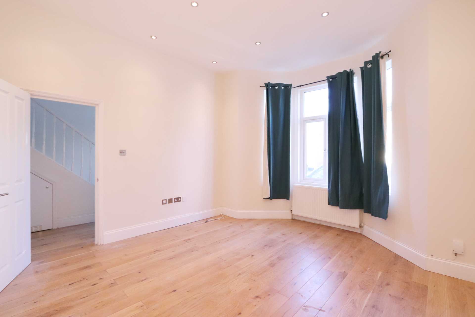 Acacia Grove, New Malden, Image 3