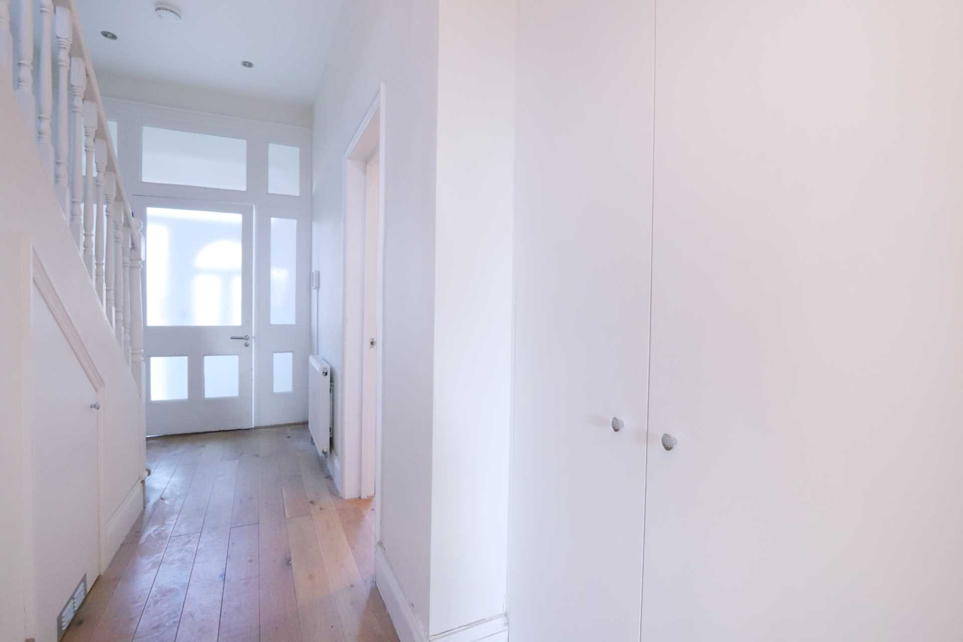 Acacia Grove, New Malden, Image 8