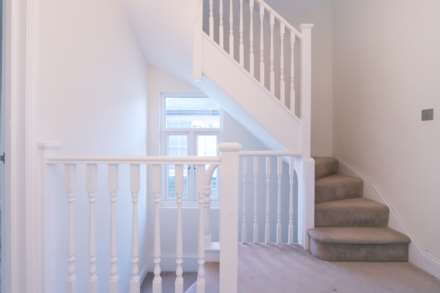 Acacia Grove, New Malden, Image 13