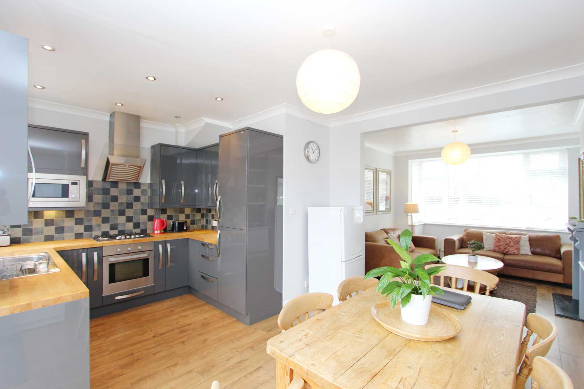 Sandringham Road, KT4, Image 2