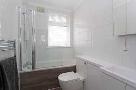 Sandringham Road, KT4, Image 11