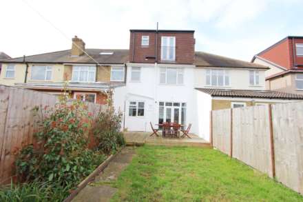 Sandringham Road, KT4, Image 15