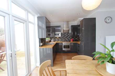 Sandringham Road, KT4, Image 7