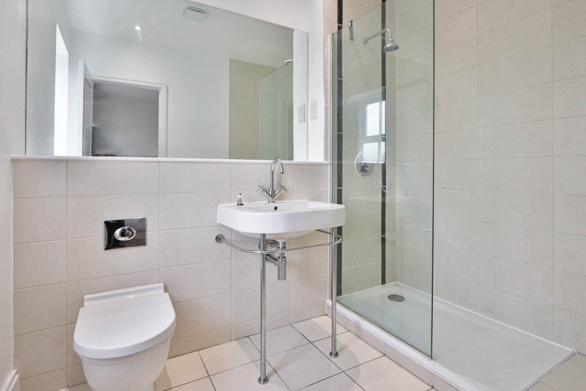 Beaumont Drive, Worcester Park, Image 11