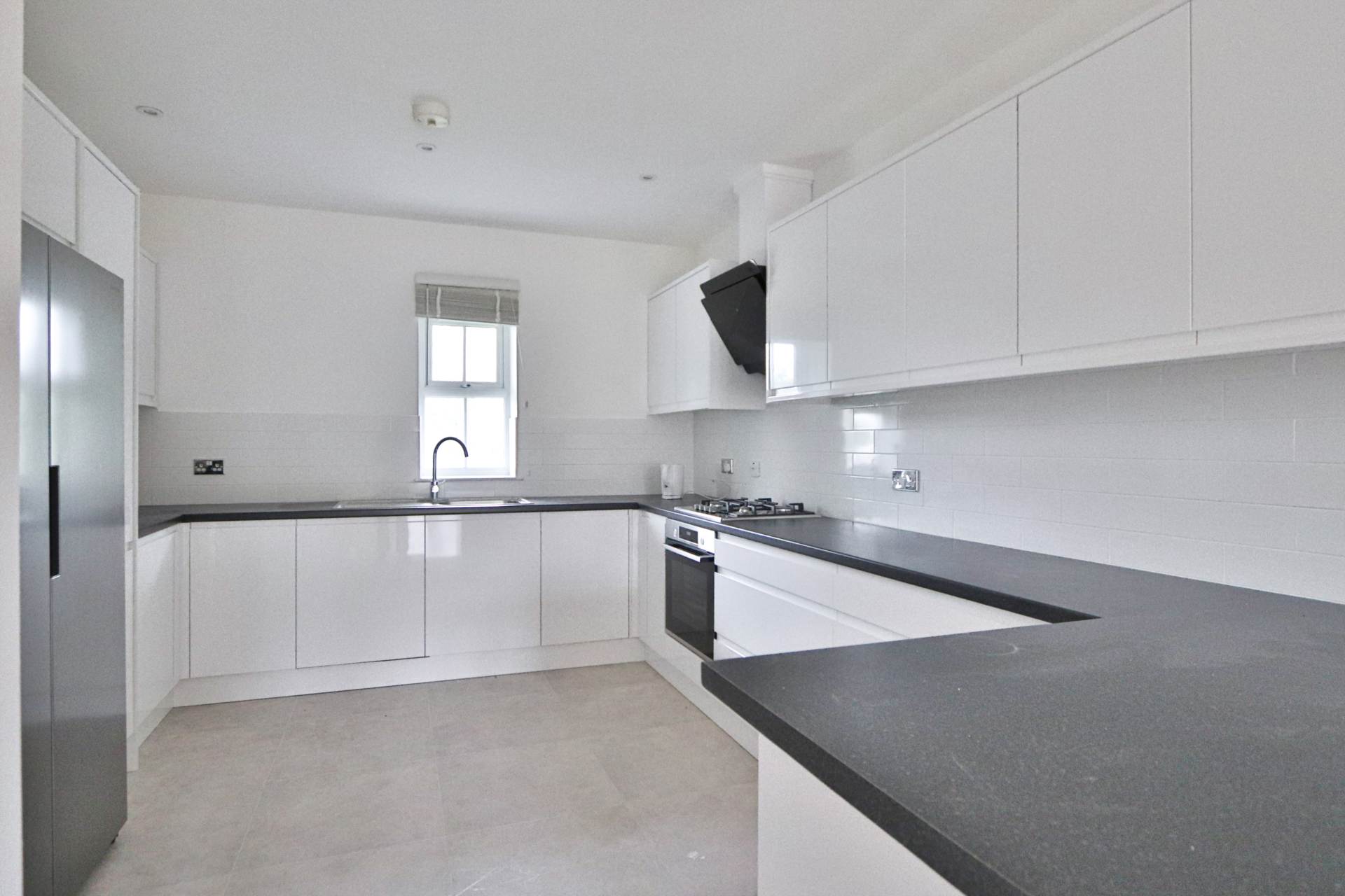 Beaumont Drive, Worcester Park, Image 4