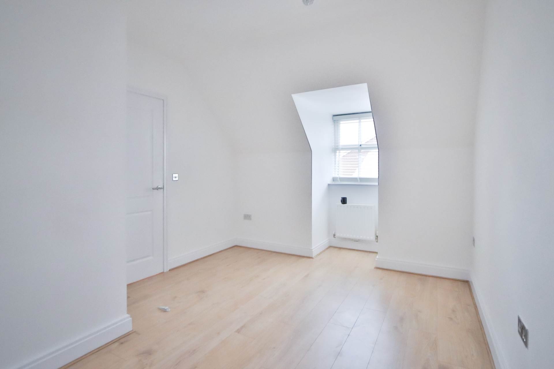 Beaumont Drive, Worcester Park, Image 9