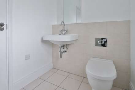 Beaumont Drive, Worcester Park, Image 13