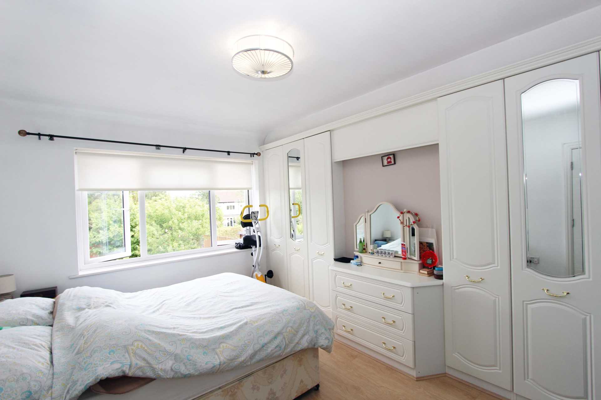 Cuddington Avenue, Worcester Park, Image 15