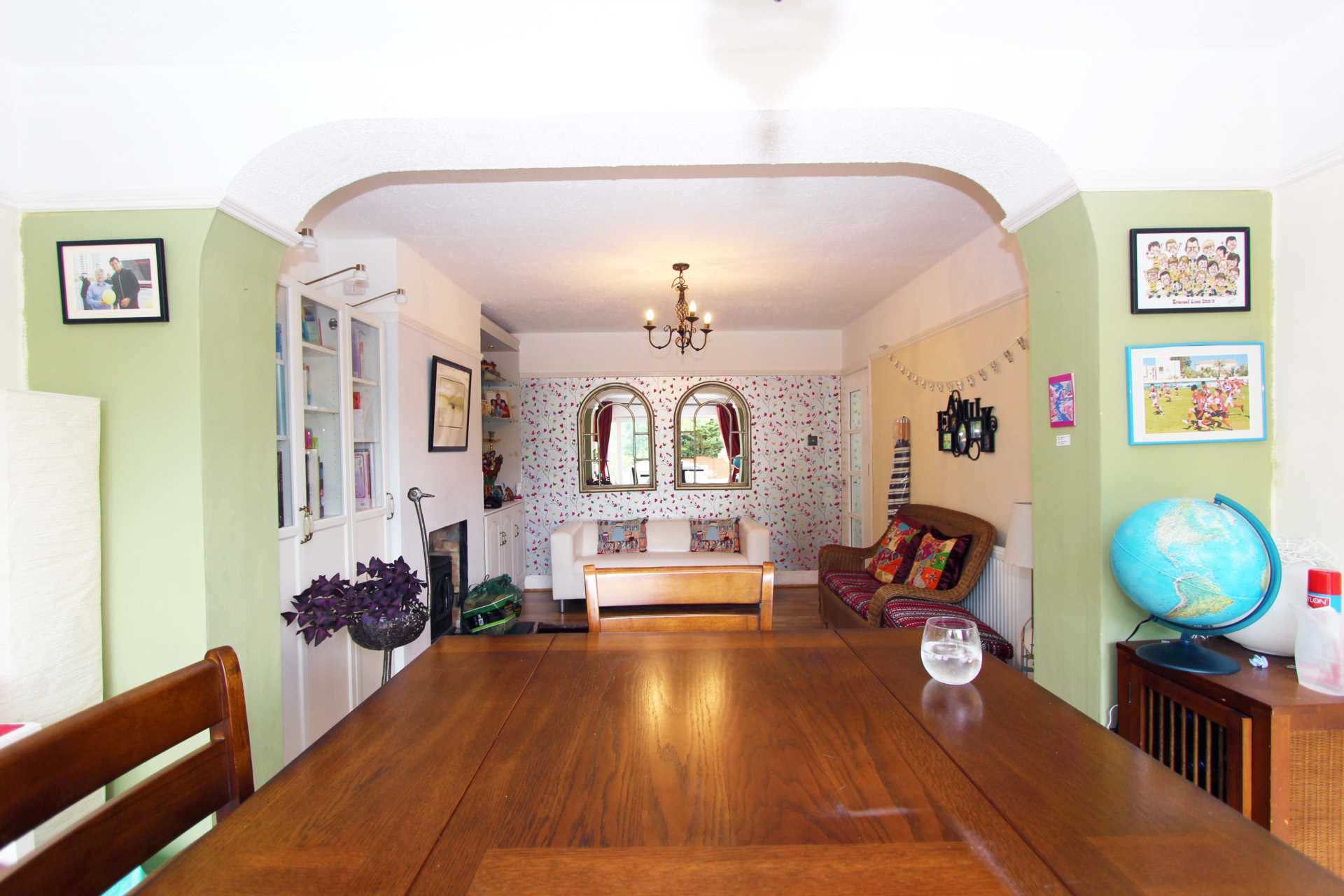 Cuddington Avenue, Worcester Park, Image 4
