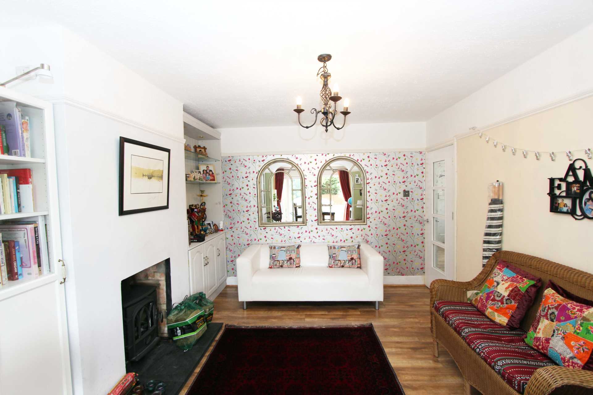 Cuddington Avenue, Worcester Park, Image 8