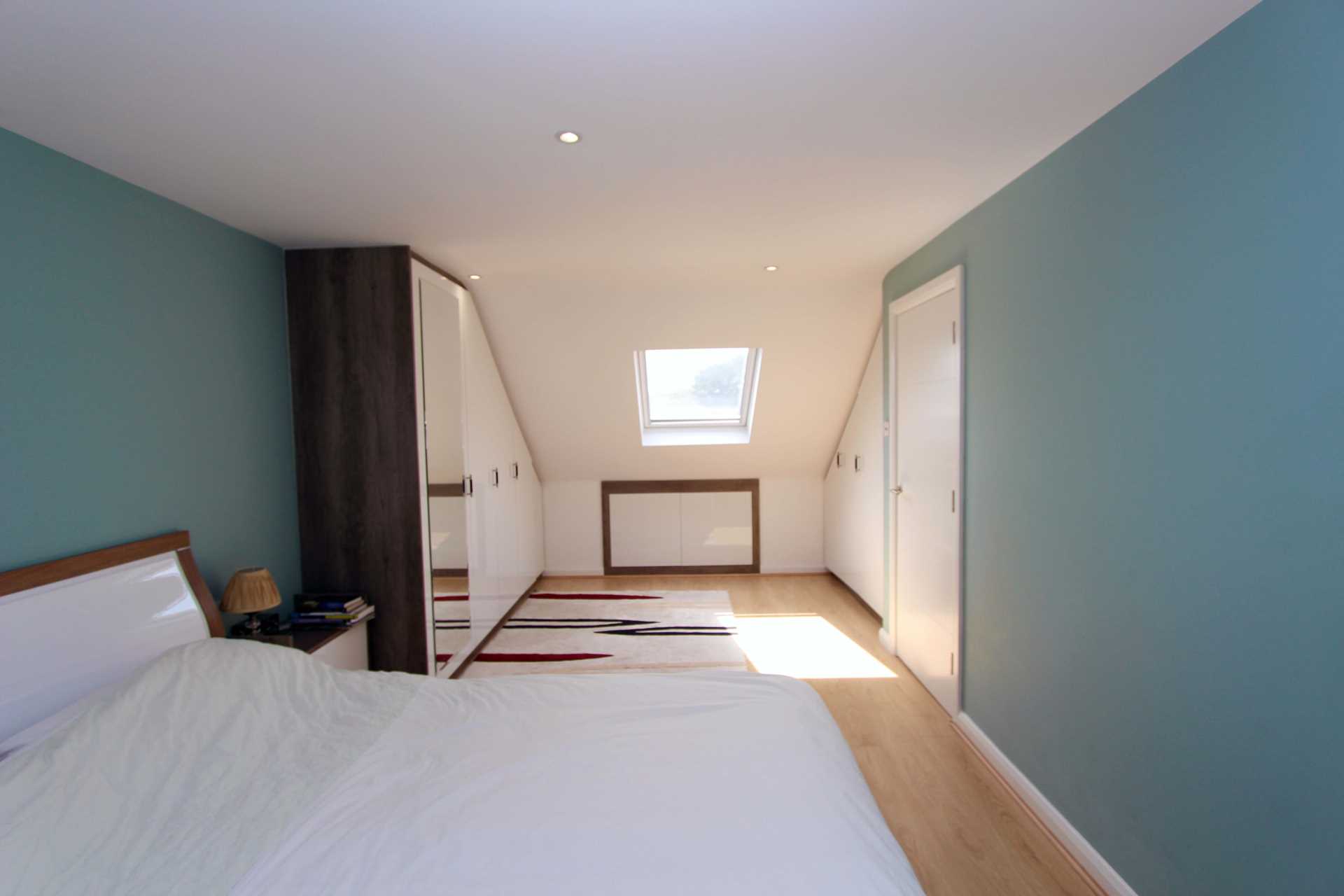 Cuddington Avenue, Worcester Park, Image 9