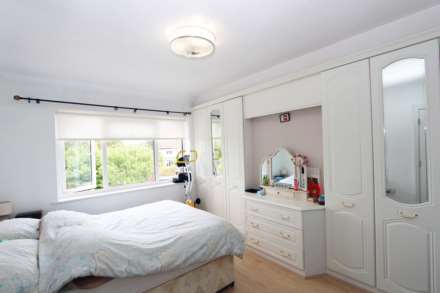 Cuddington Avenue, Worcester Park, Image 15