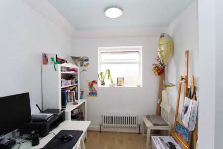 Cuddington Avenue, Worcester Park, Image 16