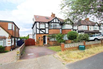 Cuddington Avenue, Worcester Park, Image 21