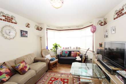 Cuddington Avenue, Worcester Park, Image 3