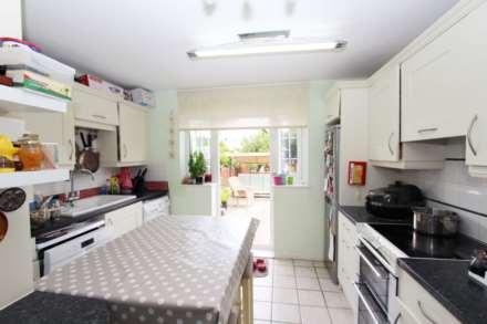 Cuddington Avenue, Worcester Park, Image 5