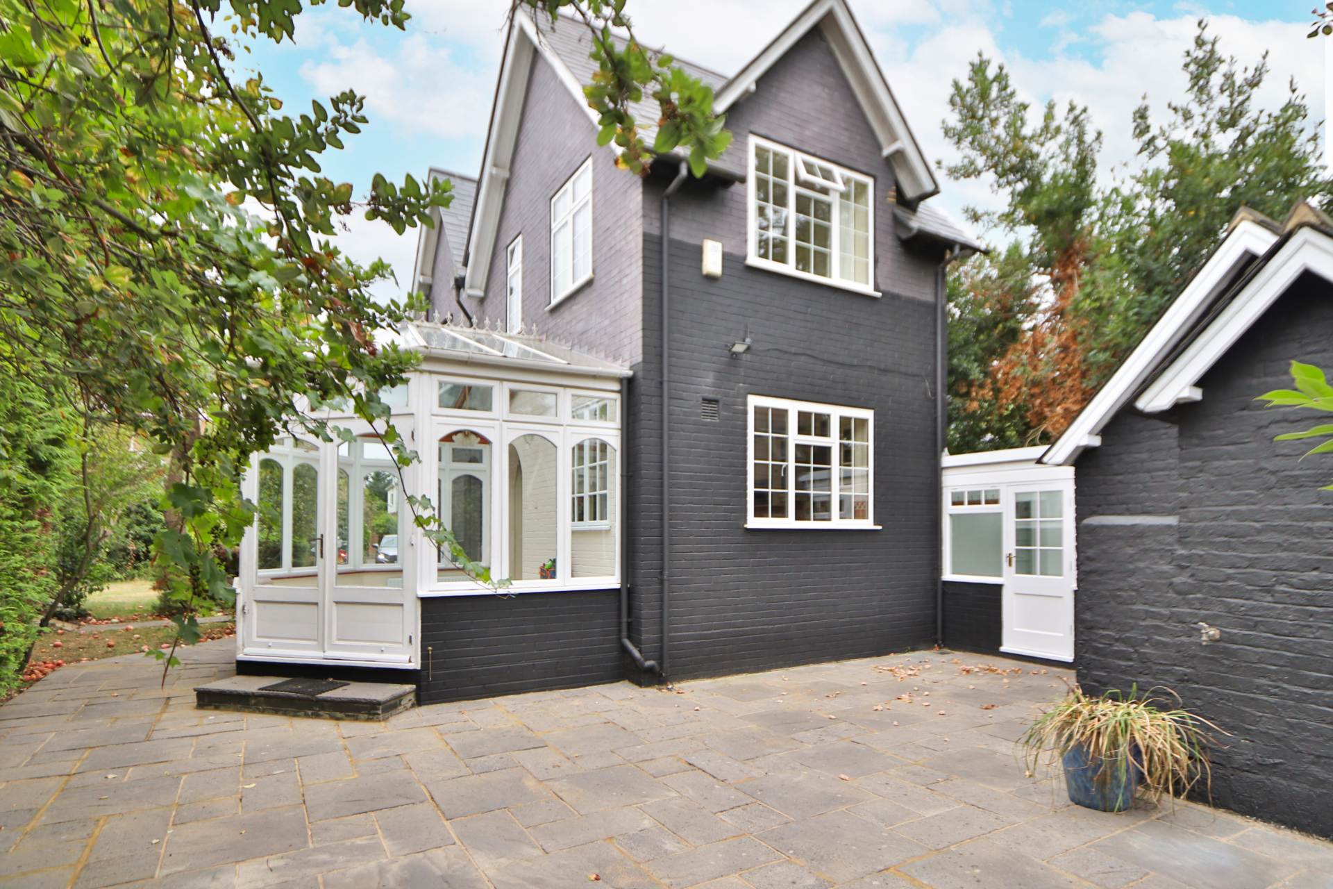 Cambridge Avenue, New Malden, Image 1