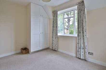 Cambridge Avenue, New Malden, Image 11