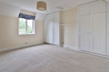 Cambridge Avenue, New Malden, Image 8