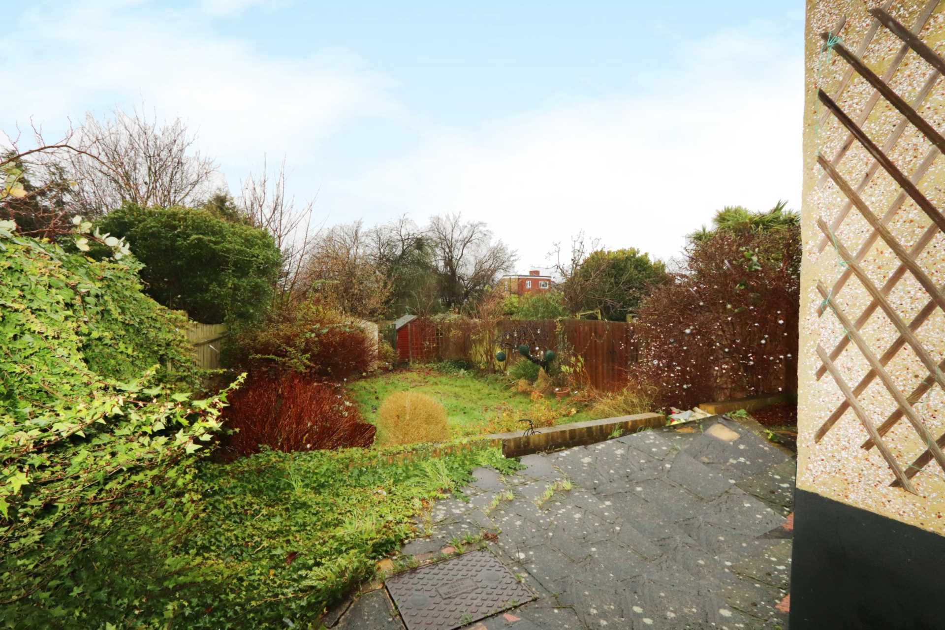 Churston Drive, Morden, Image 20