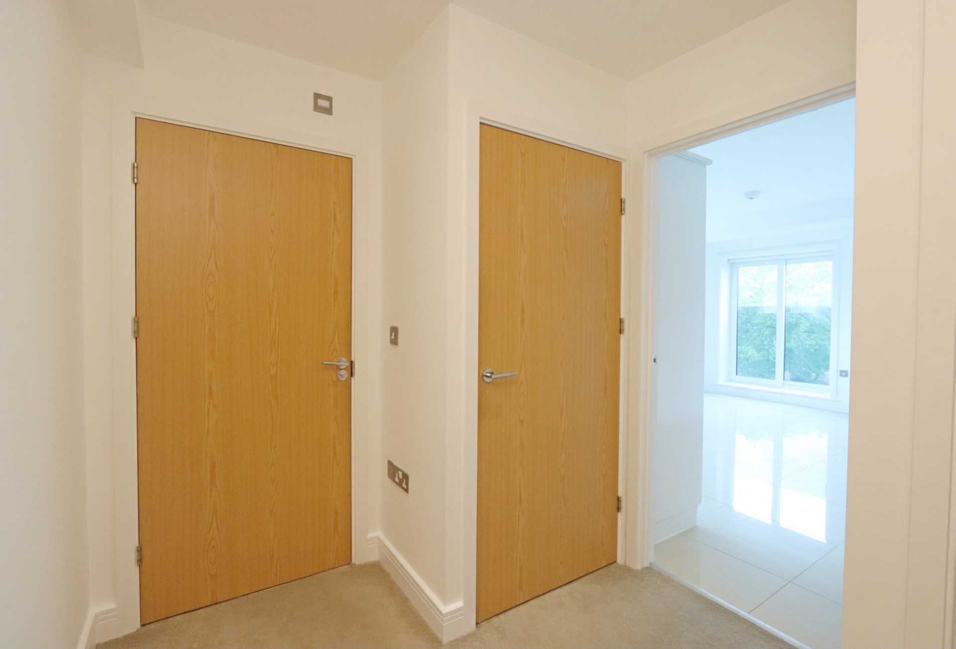 Coombe Road, New Malden, Image 10