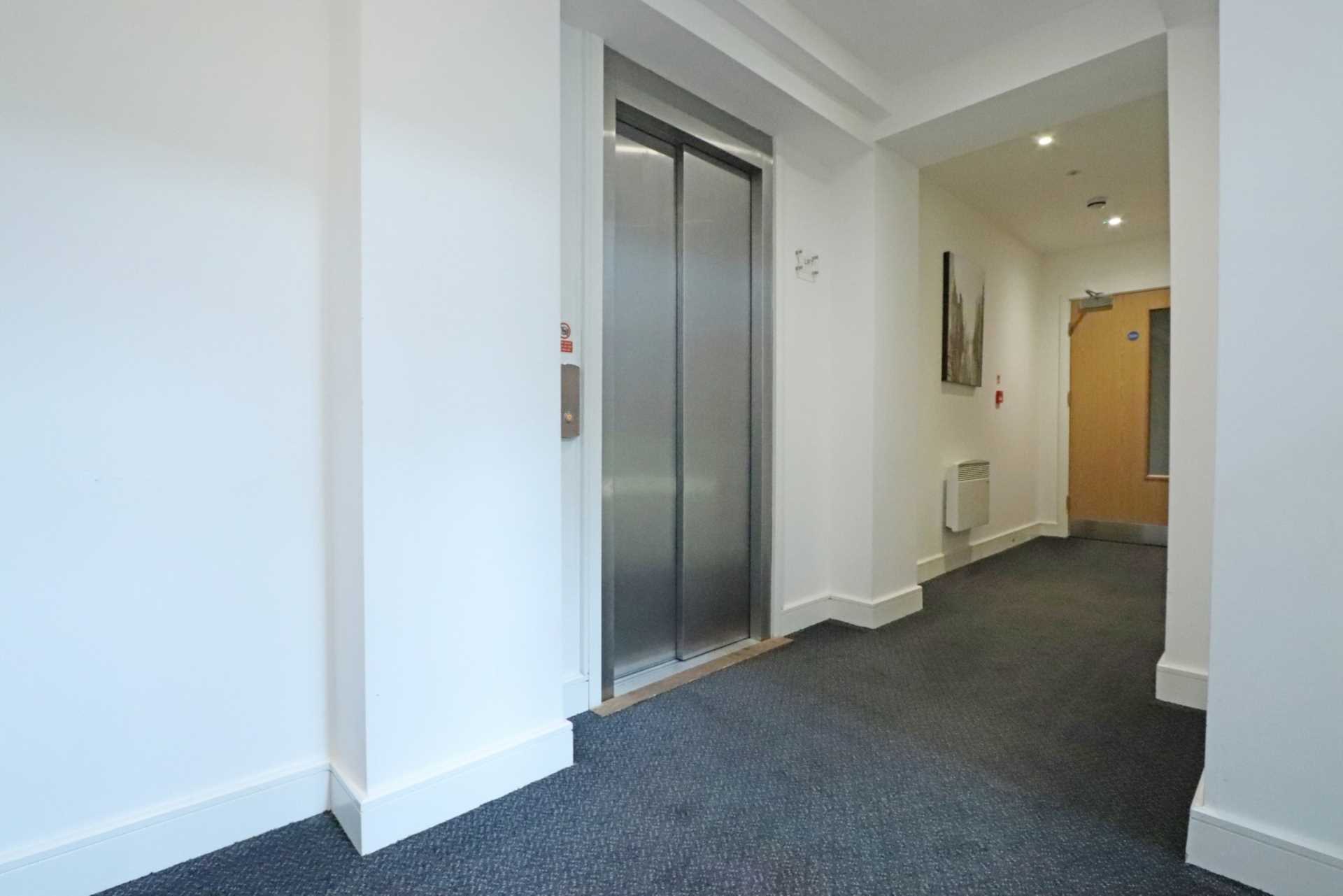 Coombe Road, New Malden, Image 12