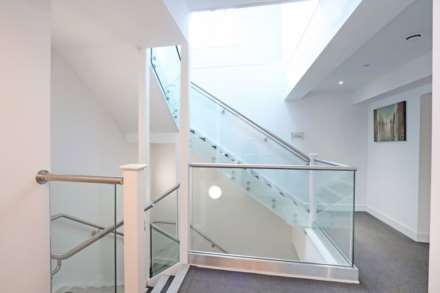 Coombe Road, New Malden, Image 11