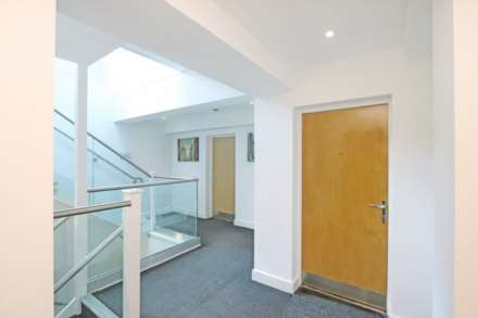 Coombe Road, New Malden, Image 14