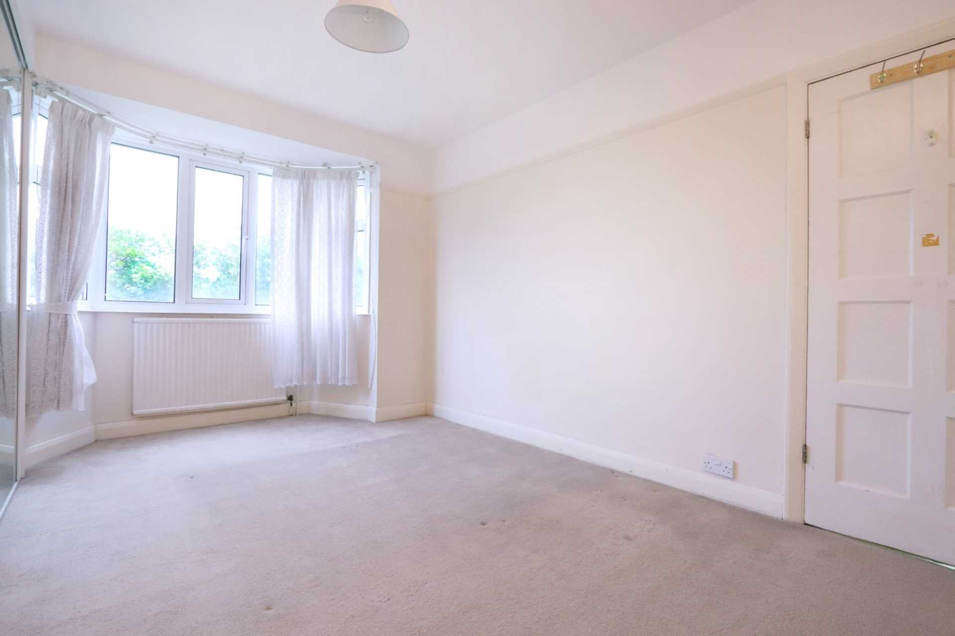 Glebe Gardens, New Malden, Image 10