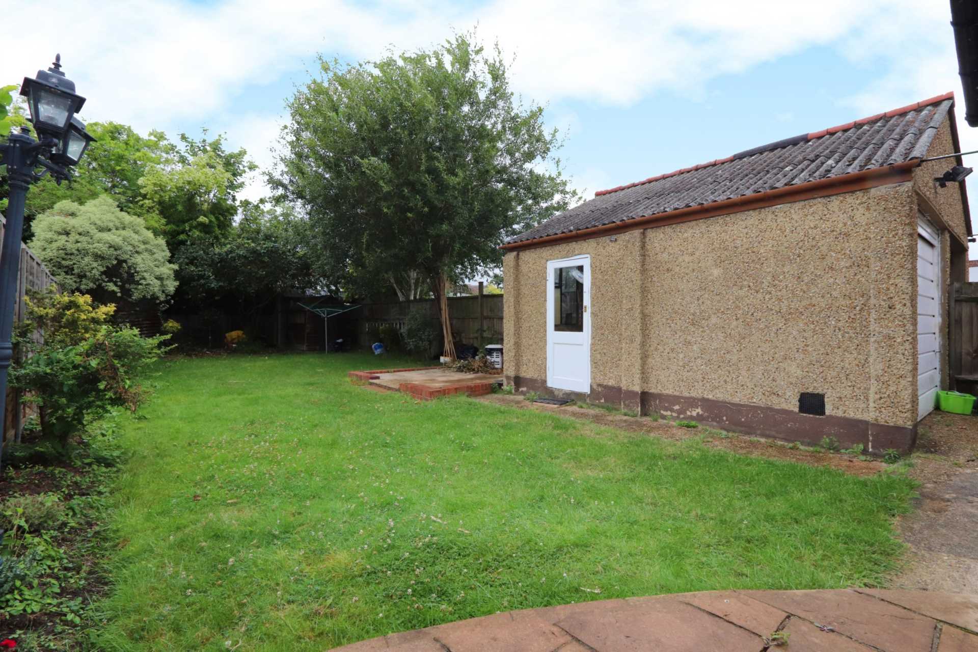 Glebe Gardens, New Malden, Image 20