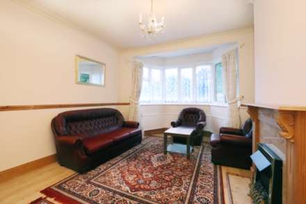 Glebe Gardens, New Malden, Image 2