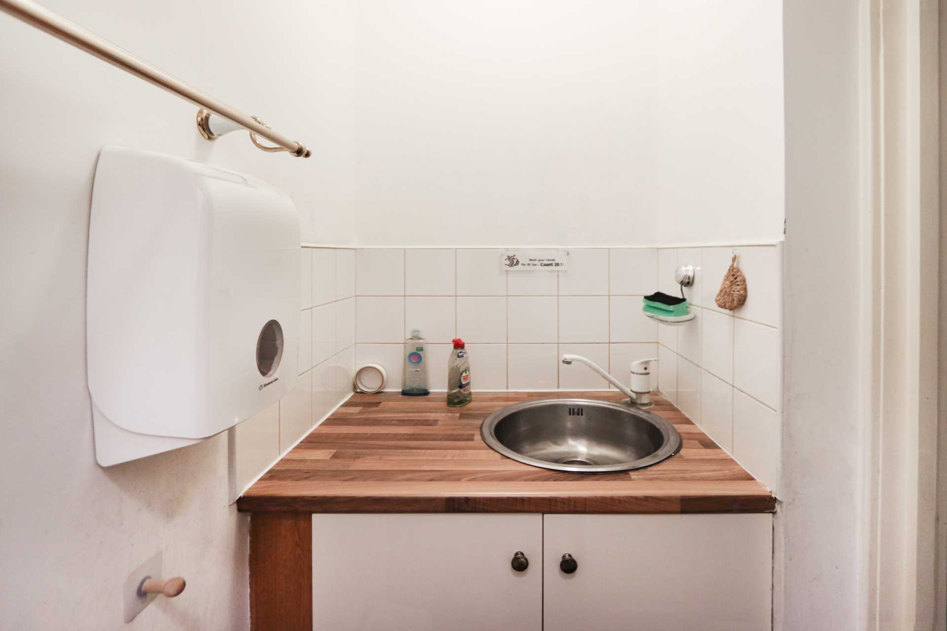 Coombe Lane, Raynes Park, Image 4