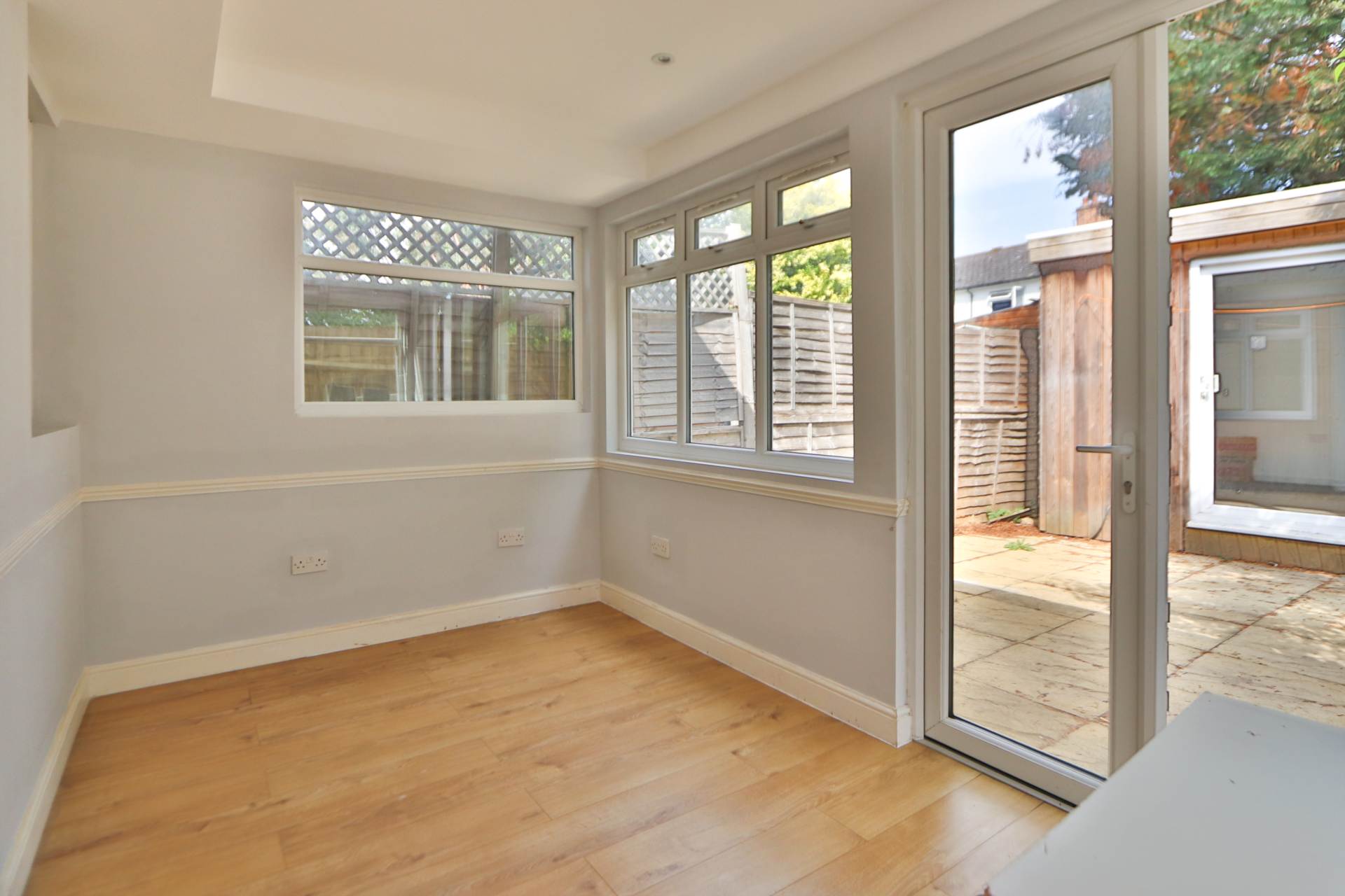 Long Walk, New Malden, Image 6