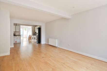 Long Walk, New Malden, Image 2