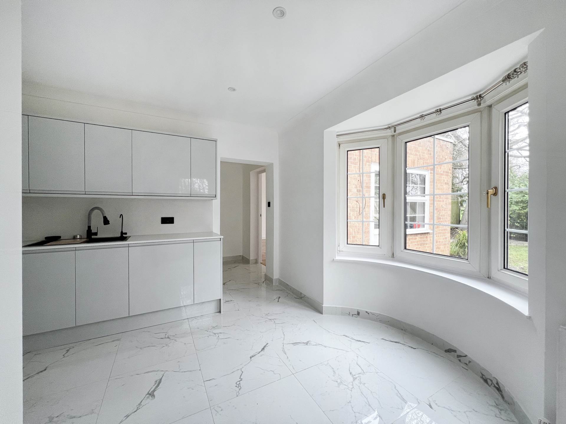 The Moat, New Malden, Image 12