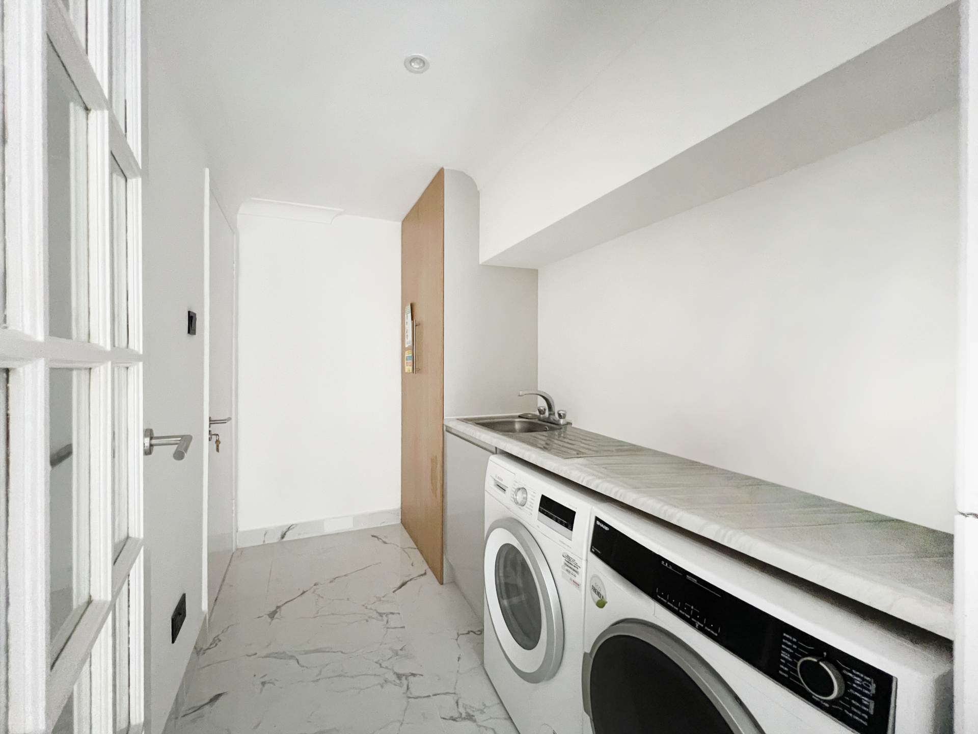 The Moat, New Malden, Image 17