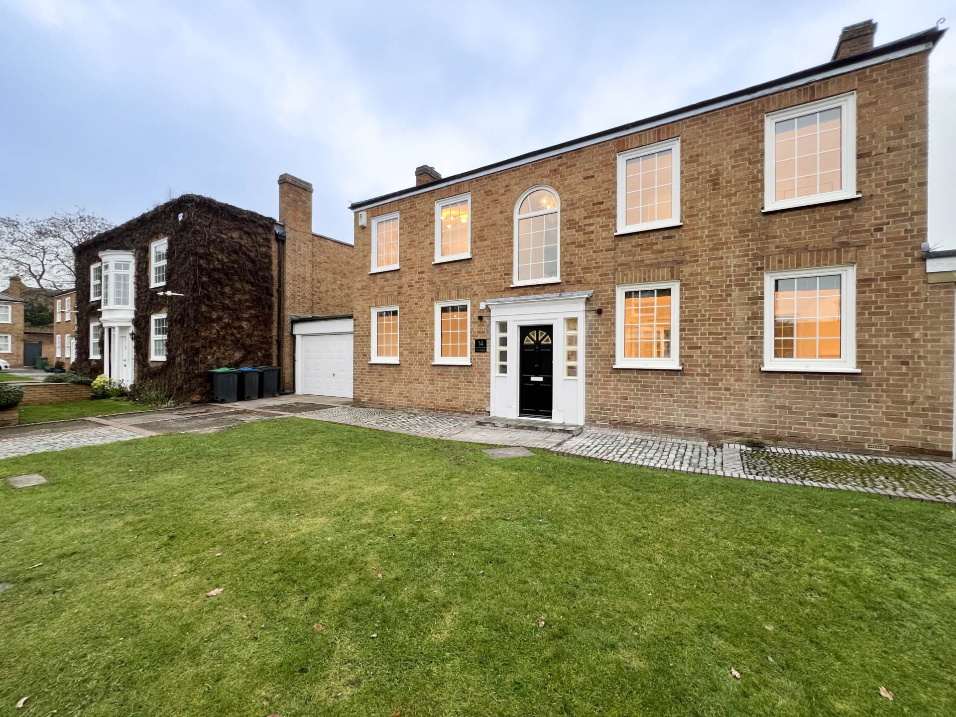 The Moat, New Malden, Image 2