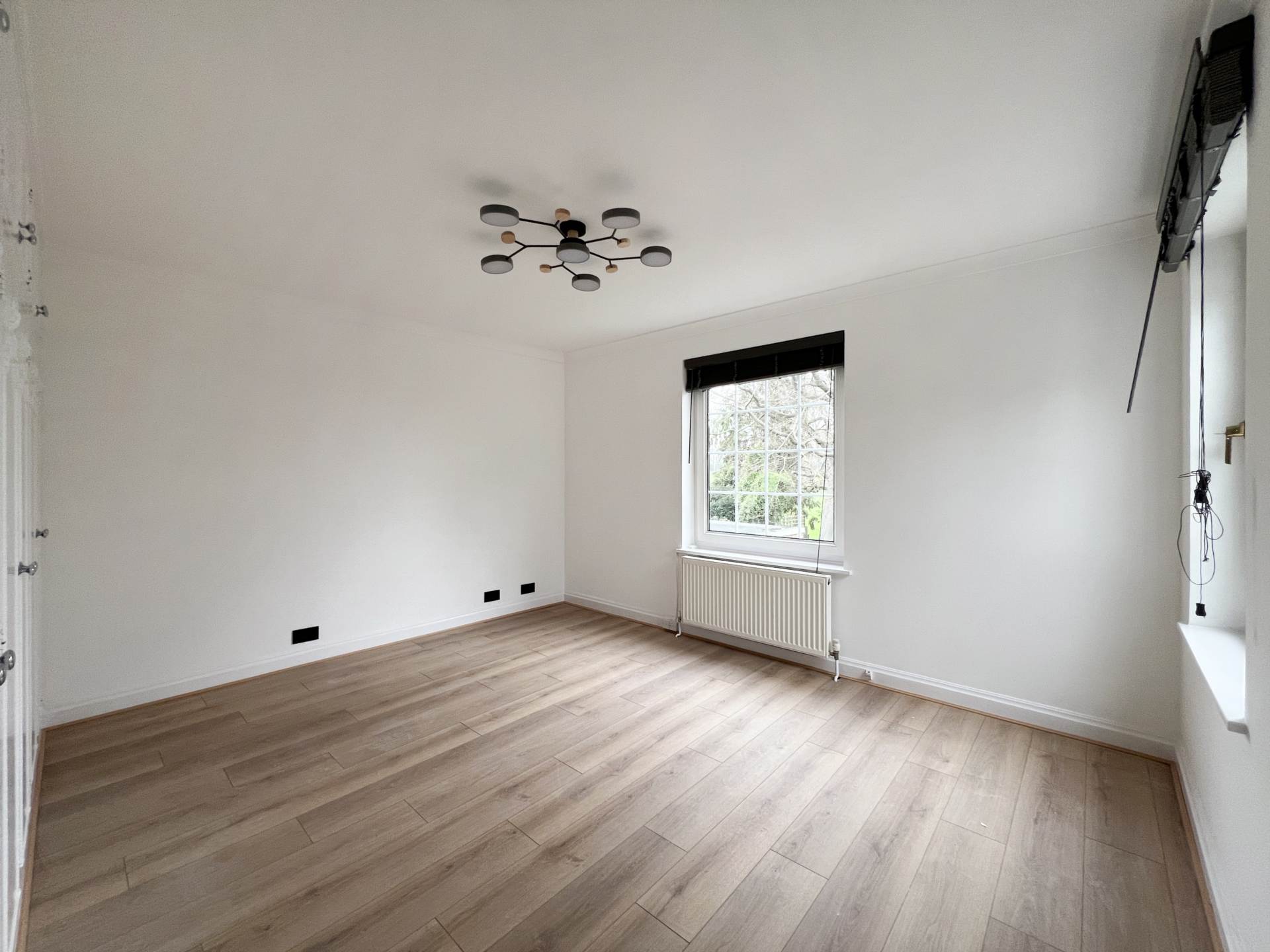 The Moat, New Malden, Image 23