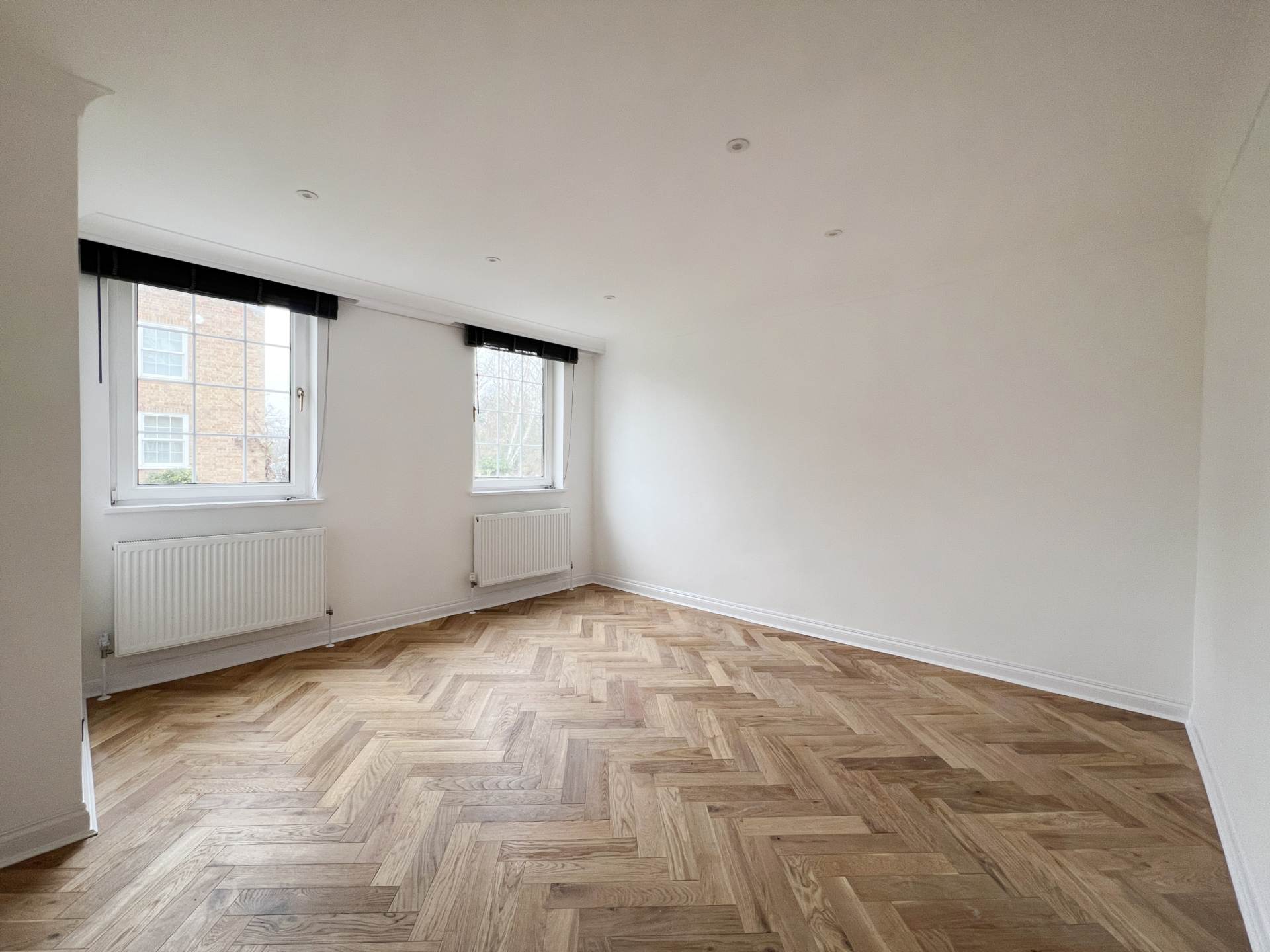 The Moat, New Malden, Image 9