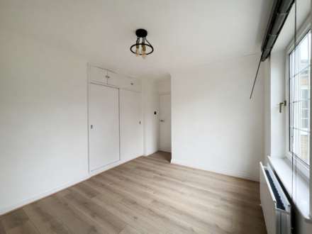 The Moat, New Malden, Image 21