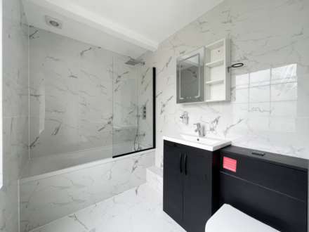 The Moat, New Malden, Image 26