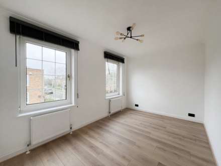 The Moat, New Malden, Image 28