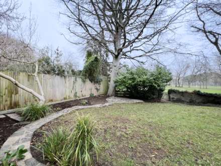 The Moat, New Malden, Image 31