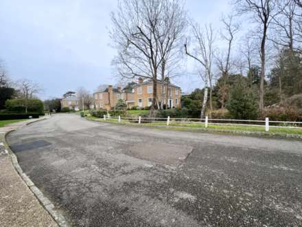 The Moat, New Malden, Image 36