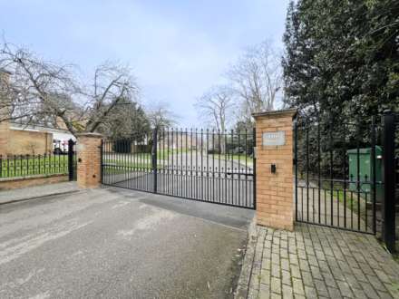 The Moat, New Malden, Image 37