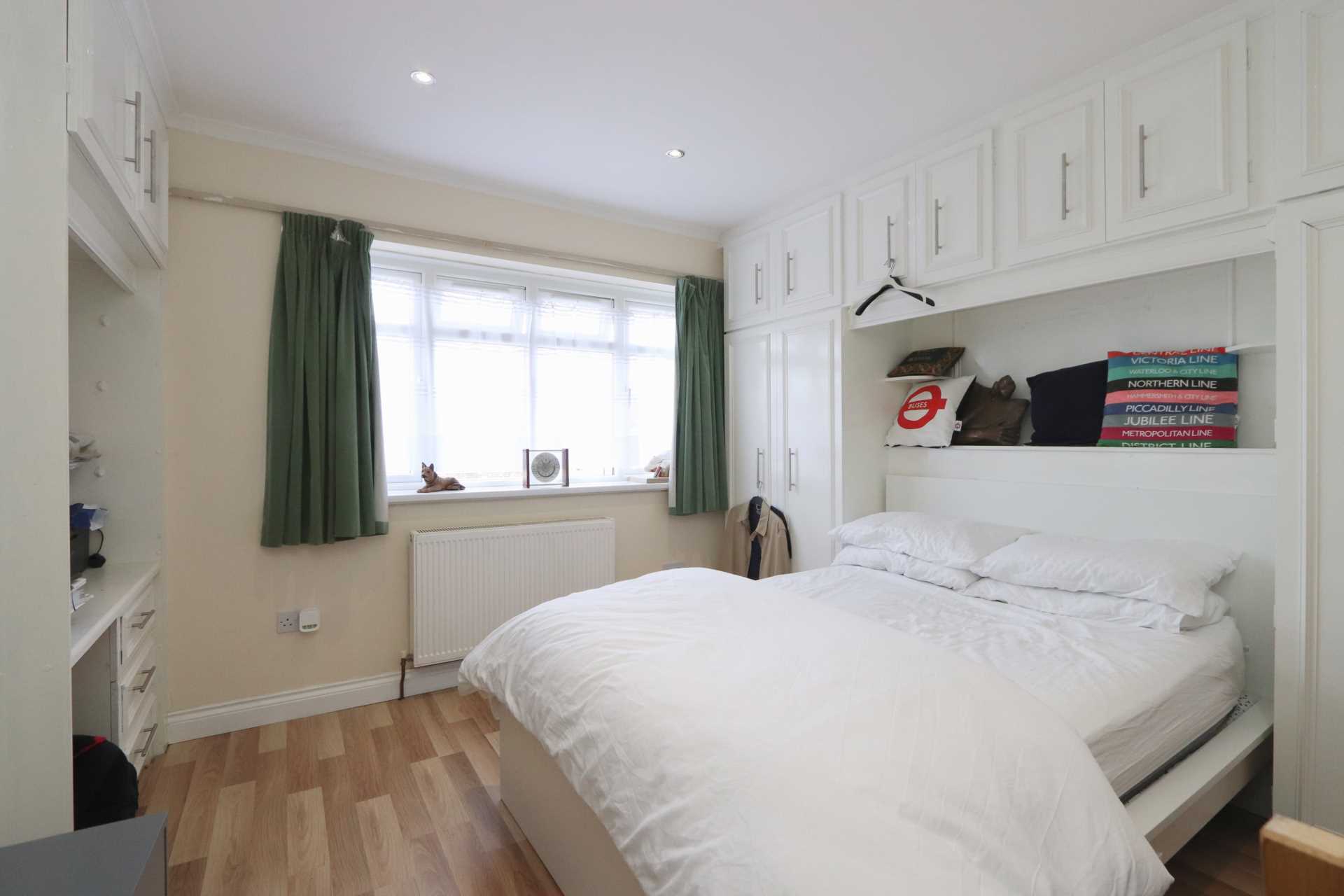 Gainsborough Road, New Malden, Image 6