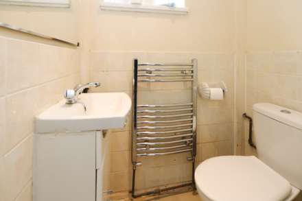 Gainsborough Road, New Malden, Image 10